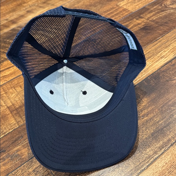 Leather patch hat - Picture 3 of 3